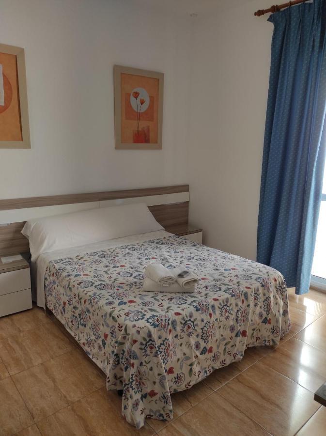 Hostal Fantoni Кадис Экстерьер фото
